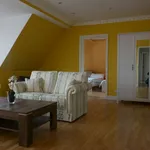 Miete 2 Schlafzimmer wohnung von 65 m² in Hamburg