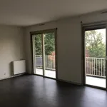 Appartement de 8063 m² avec 3 chambre(s) en location à ECULLY