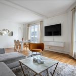 Appartement de 838 m² avec 2 chambre(s) en location à Levallois-Perret