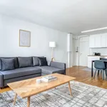 Appartement de 55 m² avec 2 chambre(s) en location à Paris