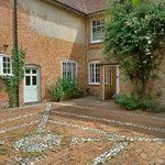 Rent 6 bedroom house in Winchester