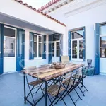 Rent 3 bedroom apartment of 240 m² in Ιστορικό Κέντρο