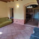 Rent 5 bedroom house of 240 m² in Colceresa