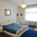 Pronajměte si 4 ložnic/e byt o rozloze 97 m² v Prague