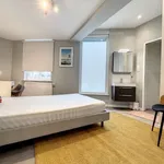 Rent a room of 295 m² in brussels