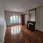 Appartement de 9115 m² avec 4 chambre(s) en location à Paris