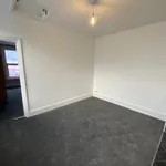 Rent 2 bedroom flat in London