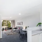 Rent 1 bedroom apartment in Narrabundah