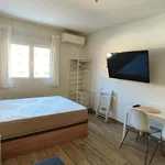 Rent 1 bedroom apartment of 35 m² in Madrid