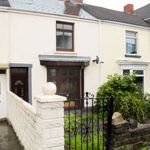 Rent 4 bedroom house in Wales