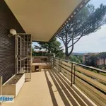 Affitto 5 camera appartamento di 164 m² in Rome