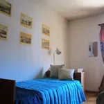 Rent a room of 12 m² in lisbon