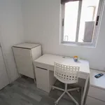 Rent a room of 120 m² in valencia