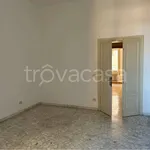 Affitto 10 camera appartamento di 200 m² in Vicenza