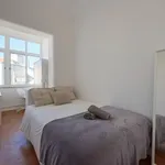 Rent 11 bedroom apartment in Lisbon