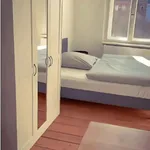 Rent a room of 100 m² in Berlin