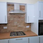 Rent 3 bedroom flat in South West England