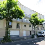 Rent 2 bedroom apartment of 365 m² in BORDEAUX