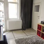 Huur 1 slaapkamer appartement in Schaerbeek