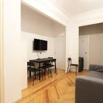 Rent a room of 180 m² in madrid