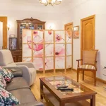 Rent a room of 120 m² in madrid