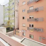 Rent a room in lisbon