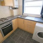 Rent 4 bedroom flat in Yorkshire And The Humber