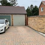 Rent 4 bedroom house in East Midlands