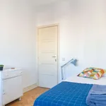 Rent a room in lisbon