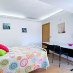 Rent a room in lisbon