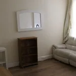 Rent 6 bedroom house in East Midlands