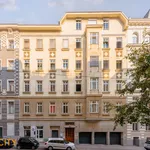 Miete 5 Schlafzimmer wohnung von 225 m² in Vienna