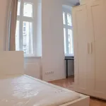 Rent a room of 180 m² in Berlin