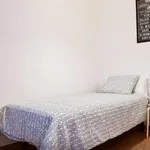 Rent 3 bedroom apartment in Barcelona