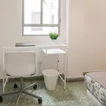 Rent 5 bedroom apartment in Valencia