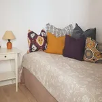 Rent a room of 60 m² in valencia