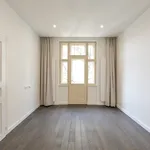 Pronajměte si 1 ložnic/e byt o rozloze 137 m² v Prague