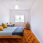 Rent 6 bedroom apartment in Porto