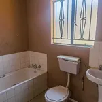 Rent 3 bedroom house in Soweto