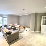 Rent 3 bedroom apartment in South East England