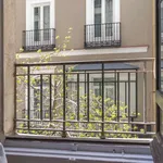 Rent a room of 150 m² in madrid