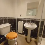 Rent 2 bedroom flat in Plymouth