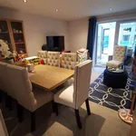 Rent 3 bedroom flat in Cambridge