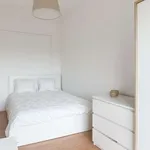 Rent a room in lisbon