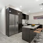 Rent 4 bedroom house in Werribee