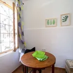 Rent a room of 180 m² in valencia