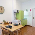 Rent 1 bedroom apartment of 40 m² in Porto