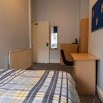 Rent 4 bedroom apartment in Yorkshire And The Humber