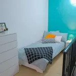 Rent a room in Naples