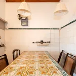 Rent 4 bedroom apartment in Lisbon